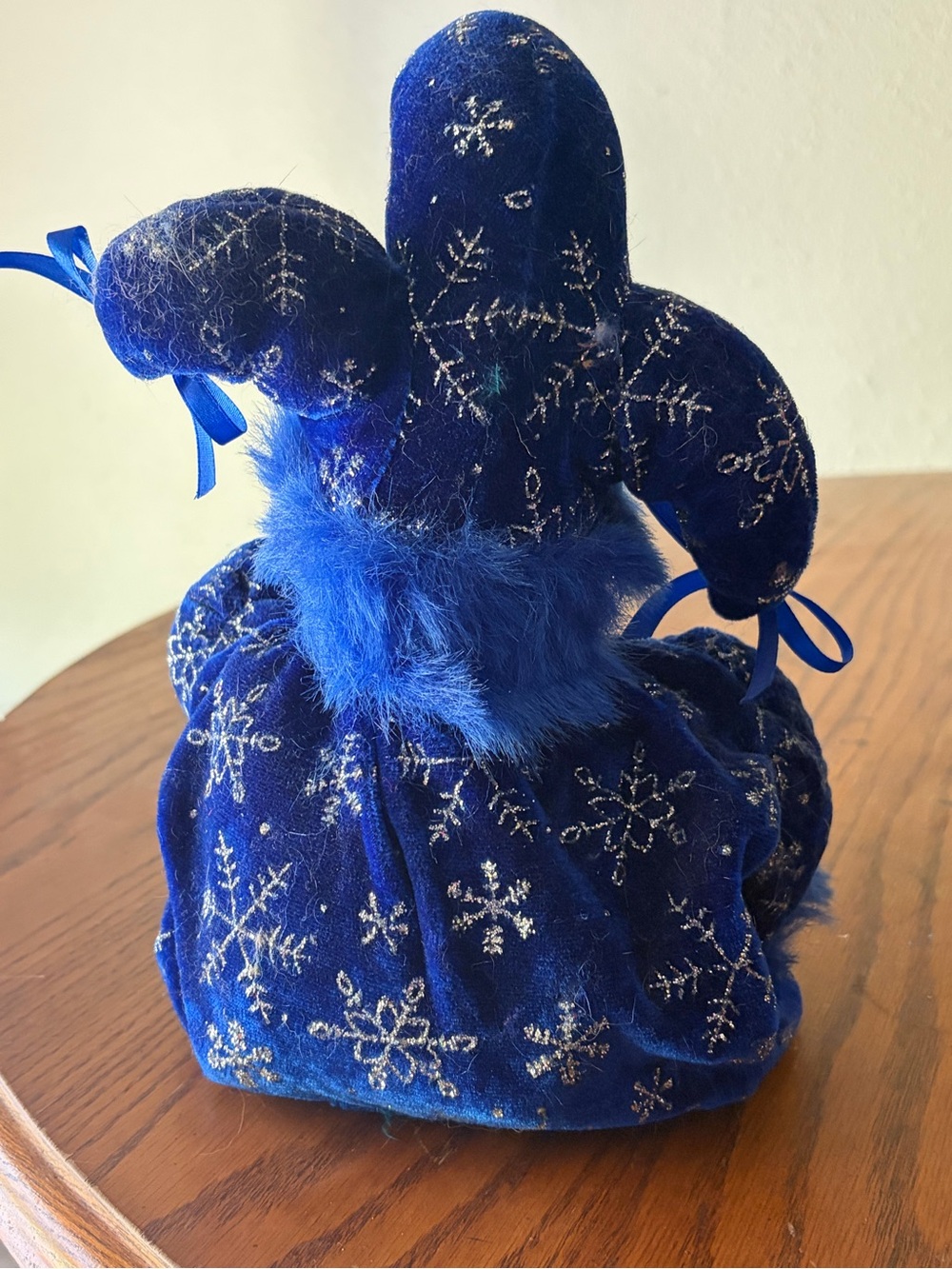 Vintage Porcelain Cat Jester Doll w/ winter/snowflake design, dark blue mateo - Picture 3 of 6